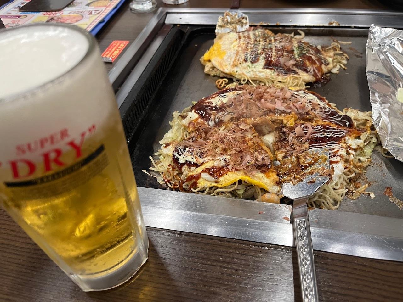 お好み焼きで乾杯